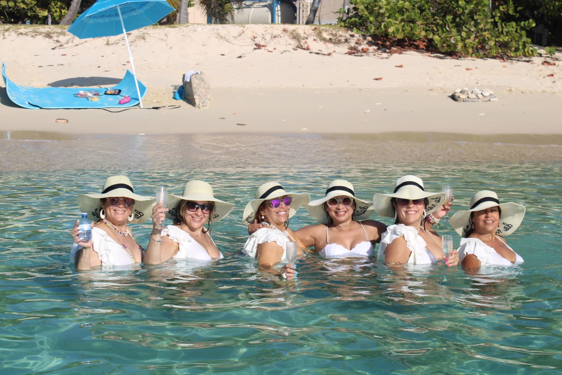 Icacos and Palomino Island Hopping Boat Tour - Image 13