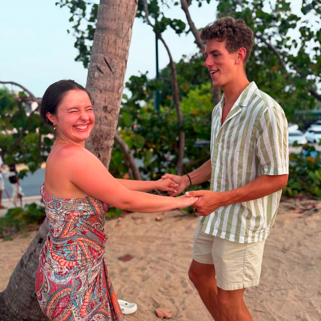 Sunset Salsa Beach Class in San Juan, Puerto Rico - Image 2